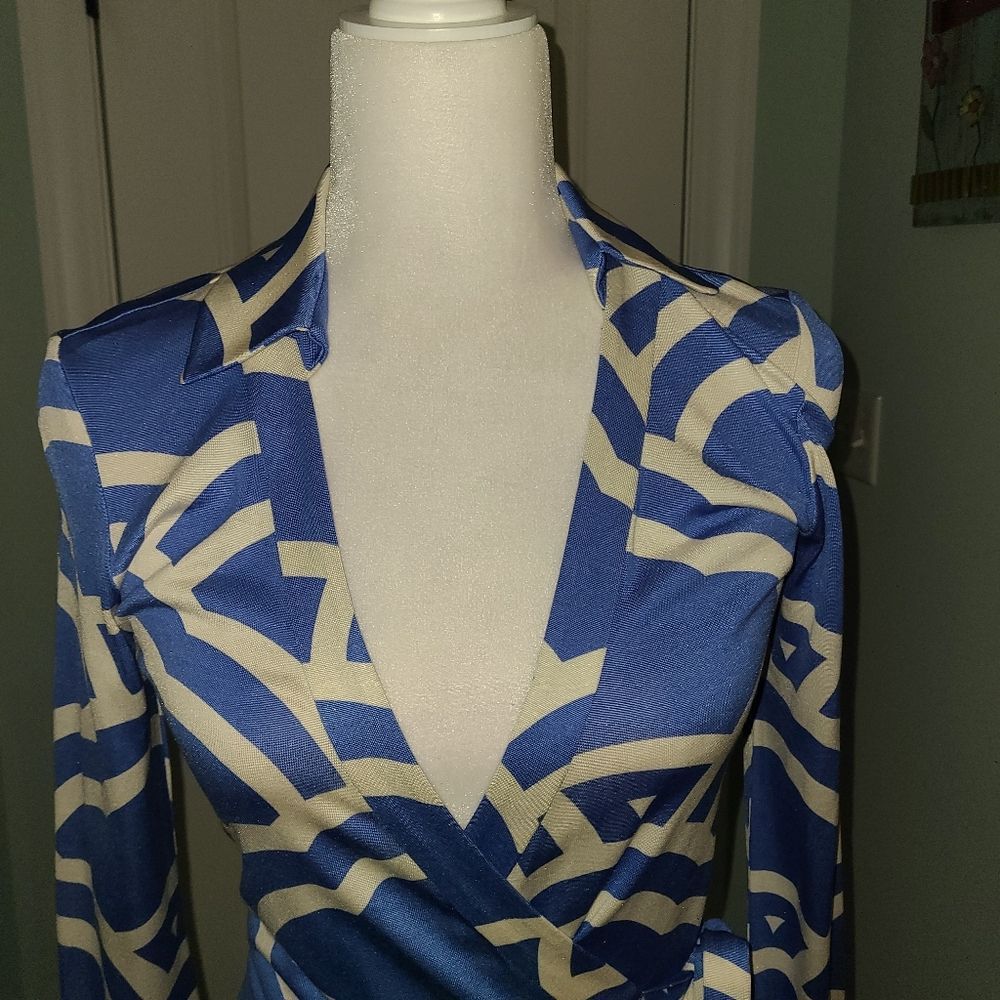 Diane Von Furstenberg Silk Jersey Wrap Dress - Picture 12 of 15